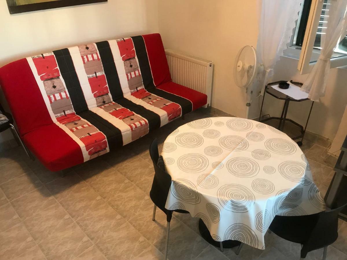 Apartman Gracin Primošten Exteriör bild
